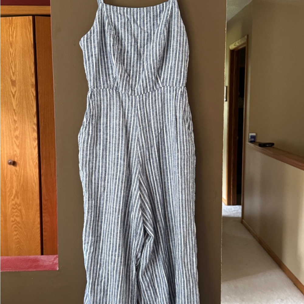 Old Navy Gray and White Patterned jumpsuit